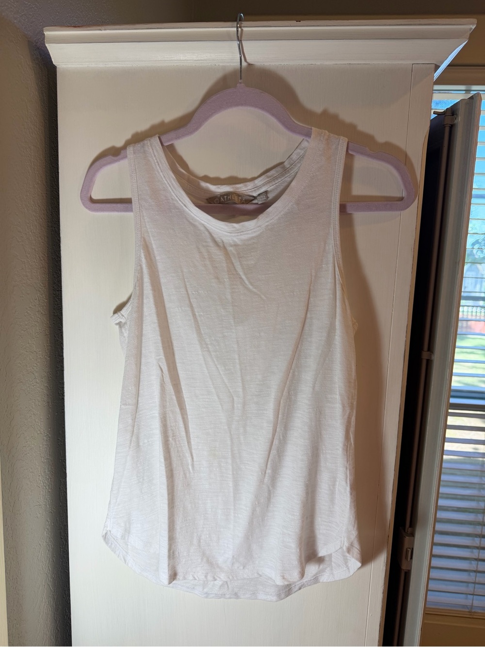 Athleta white tank top with cut out in back! Size XS!